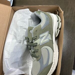 New Balance Green and Gray Sneakers